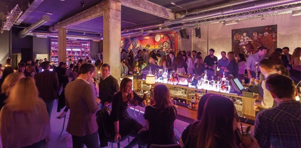 el mejor servicio de DJ en Pamplona