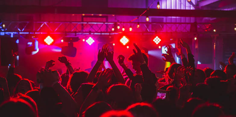 Discomóvil en Navarra Alquila la Mejor Disco Móvil para Fiestas, Bodas y Eventos